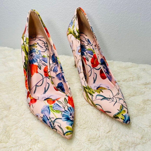 Aldo Floral Fabric Heels - Picture 9 of 16